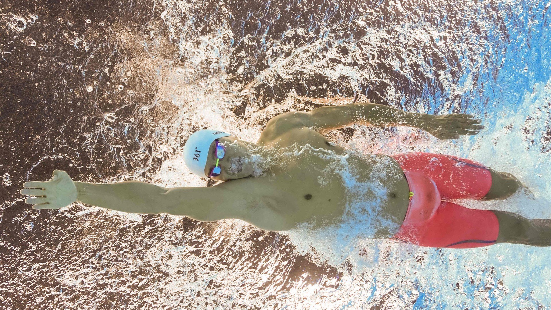 米兰体育入口-C罗挑战纪录片拍摄展现幕后真实一面，c罗足球纪录片